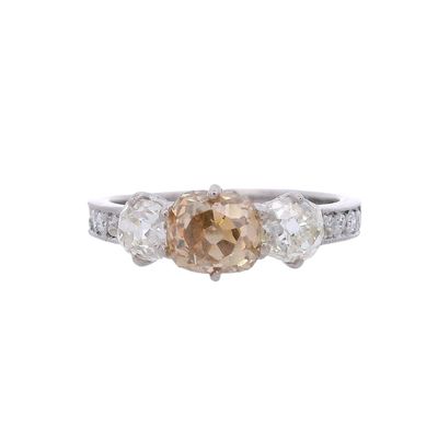 Sale Photo Thumbnail #415: Vintage 18kt white Gold Engagement Ring with 3.00 CTW in Diamonds