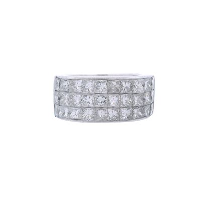 Sale Photo Thumbnail #182: 18kt white Gold Ring with 2.05 Cts Diamonds