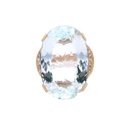 Sale Photo Thumbnail #368: 18K Yellow Gold Cocktail Ring with 40.35 CTW in Aquamarine & Diamond