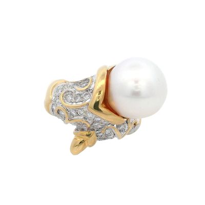 18K Yellow Gold Ring with 0.75 CTW in Diamonds & Pearl
