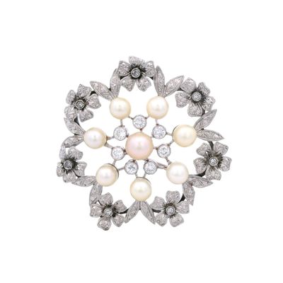 Sale Photo Thumbnail #443: Antique Platinum flower Brooch with Diamonds and Pearls
