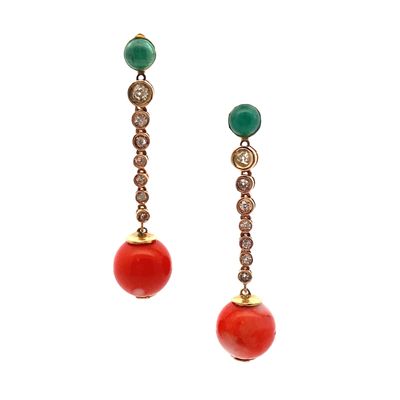 Sale Photo Thumbnail #414: Retro 18kt Gold hanging Earrings with Diamonds, Emeralds and Coral