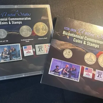 1976 United States Bicentennial Commemorative Coins & Stamps Display Set – Complete w/ Original Case