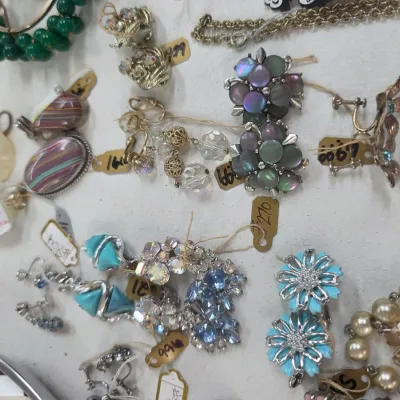 Sale Photo Thumbnail #239