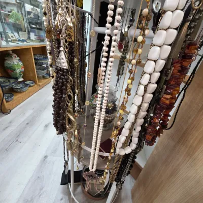 Sale Photo Thumbnail #219