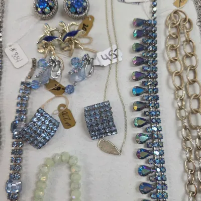 Sale Photo Thumbnail #242