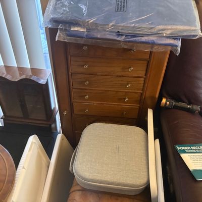 Sale Photo Thumbnail #119