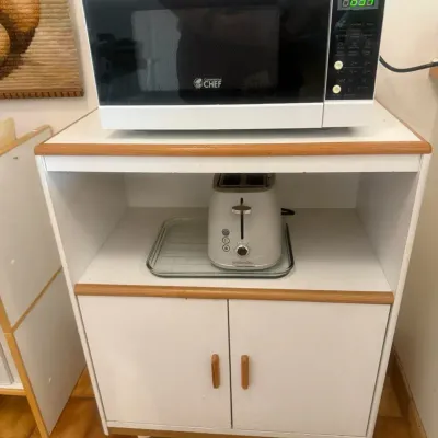 Commercial Chef Microwave On Rolling Cart & Proctor/ Silex Toaster