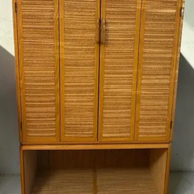 Wood Cabinet With Unique Edge Grain Finish