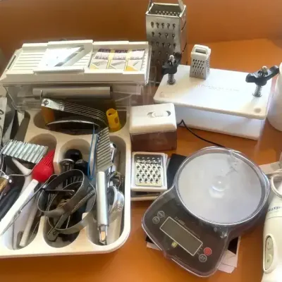 Kitchen Scale, Slicing Mandoline, & More Kitchen Utensils