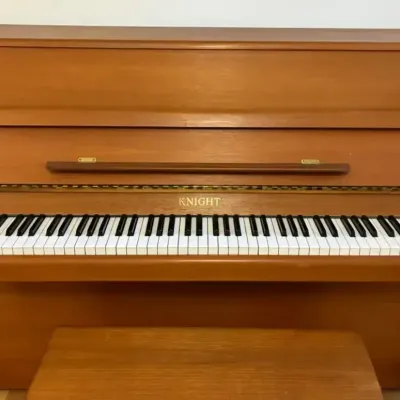 Knight Of London Piano