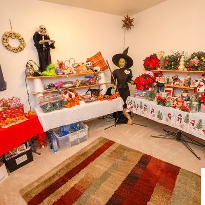 Sale Photo Thumbnail #78