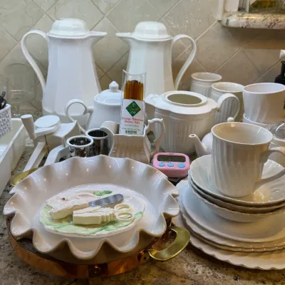 Sale Photo Thumbnail #87: white dishes by gibson johnson bros corelle