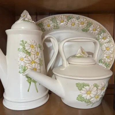 Sale Photo Thumbnail #86: up close photo of poppytrail china by metlox