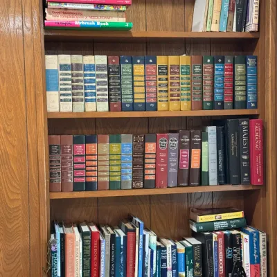 Sale Photo Thumbnail #60: bookshelves loaded with books