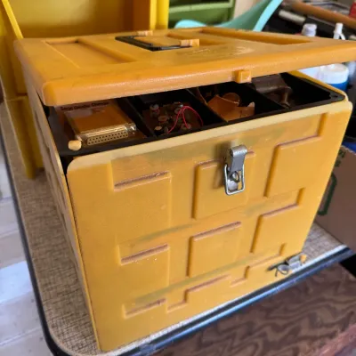 Sale Photo Thumbnail #91: tool box