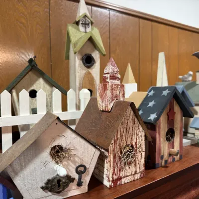 Sale Photo Thumbnail #14: assortment of wooden bird houses