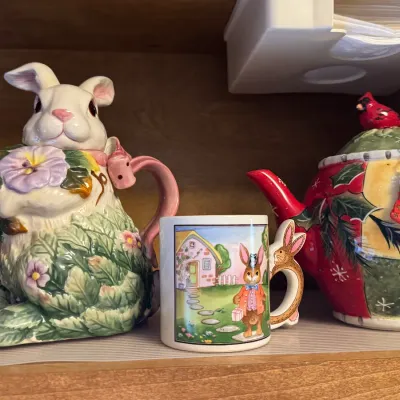 Sale Photo Thumbnail #68: adorable cookie jar cup and pitcher