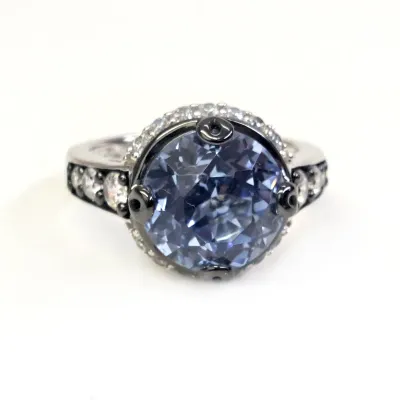 Sale Photo Thumbnail #696