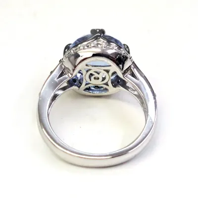 Sale Photo Thumbnail #698