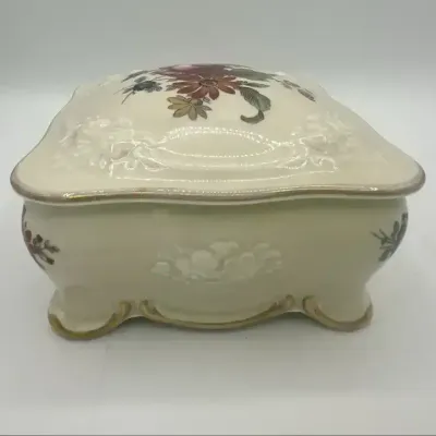Thomas Bavaria 'Schloss-Park' Floral and Embossed Footed Trinket Box