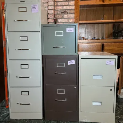 4 Metal Filing Cabinets See Photo For Dimensions