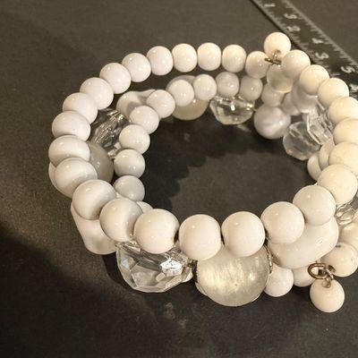 Vintage white wire beaded bracelet