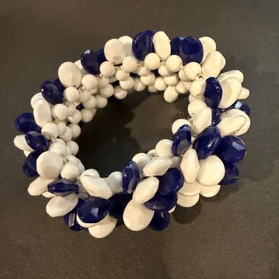 Navy blue and white beaded stretch bracelet