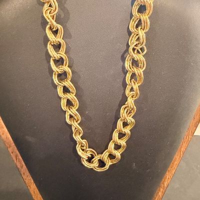 Vintage Napier marked gold tone necklace