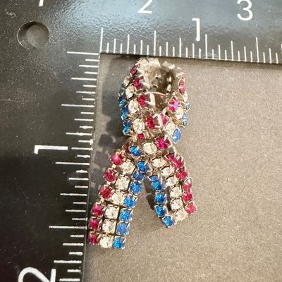 Vintage rhinestone push pin