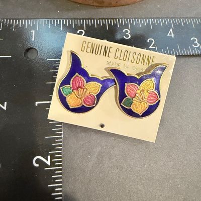 Genuine cloisnne cat enamel earrings vintage
