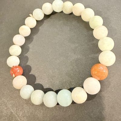 Pastel colored beaded stretch bracelet
