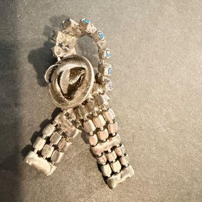 Vintage rhinestone push pin