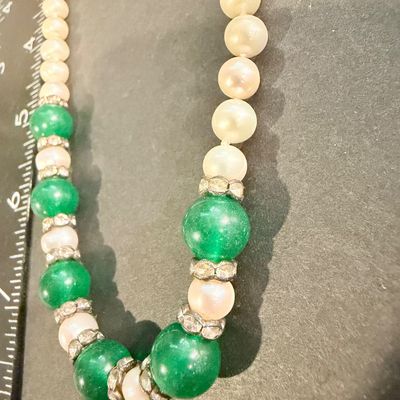 Vintage pearl type with green stone type necklace