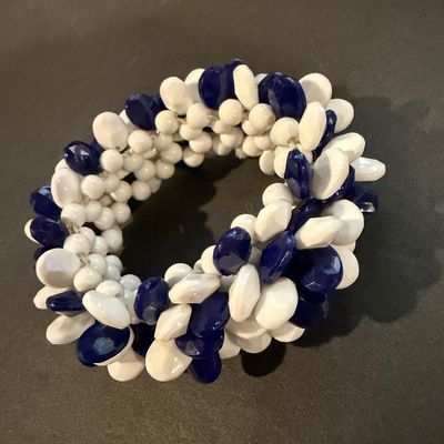 Navy blue and white beaded stretch bracelet