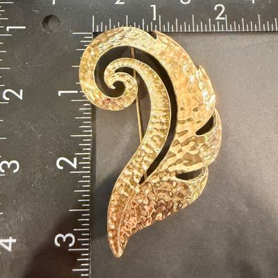 Vintage feather brooch