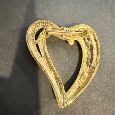 Gold tone AAI marked heart vintage pin