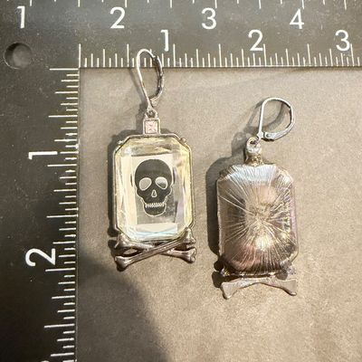 Skull earrings