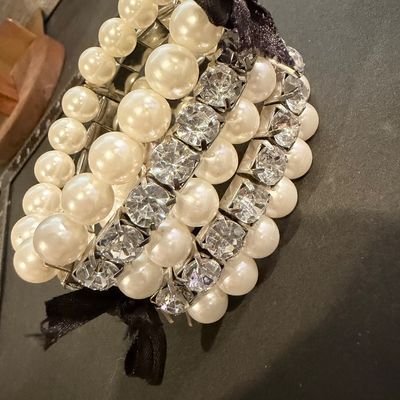 Faux pearl multilayer stretch bracelet