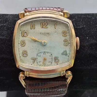 Vintage ELGIN Gold-Tone Cushion Case Manual-Wind Wristwatch