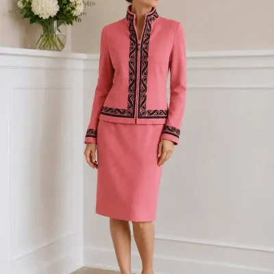 St. John Collection Marie Gray Pink & Black Flocked Knit Skirt Suit Size 2 / 6