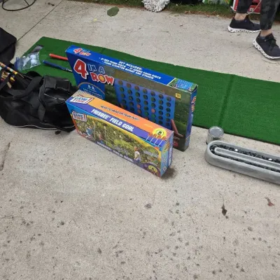 Outdoor Family Game Collection – Putting Green, Croquet, 4 in a Row & Frisbee Field Goal