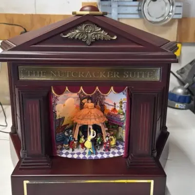 Sale Photo Thumbnail #28: WORKING - Mr Nutcracker Gold Label - Nutcracker Suite Theater - Changes scenes, plays multiple different tchiakovsky songs and a beautiful piece! has box, those box shows storage wear