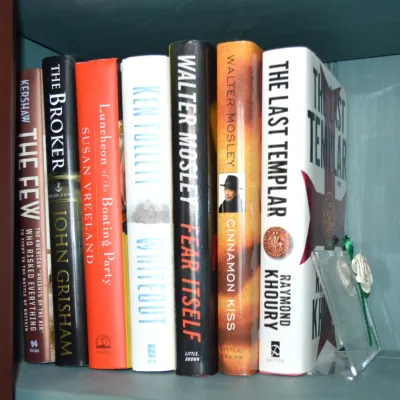 Sale Photo Thumbnail #66: Books