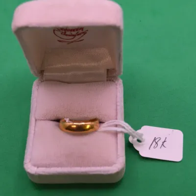 Sale Photo Thumbnail #2: 18k Ring 