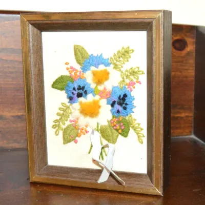 Sale Photo Thumbnail #39: Vintage Art 