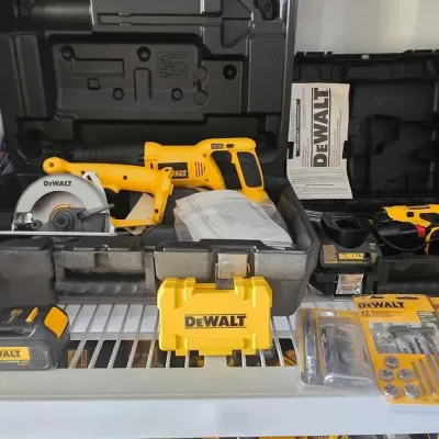 5060 dewalt tools