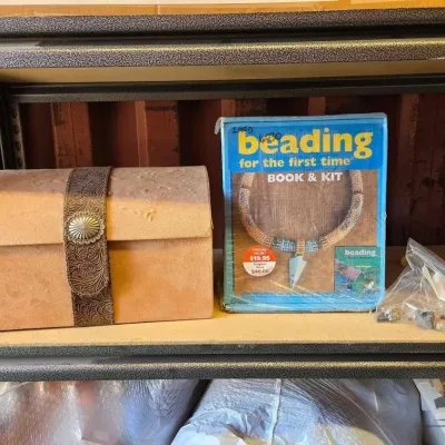 6030 jewelry box beading kit and rocks