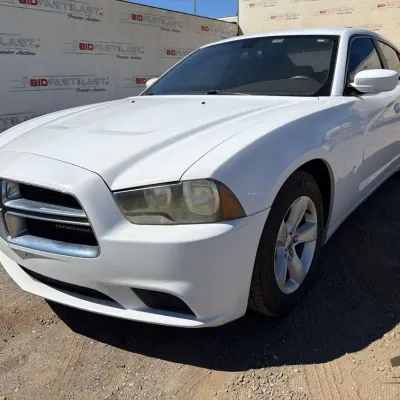 Sale Photo Thumbnail #16: 155 2012 dodge charger low miles