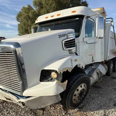 Sale Photo Thumbnail #11: 135 2015 freightliner 122sd